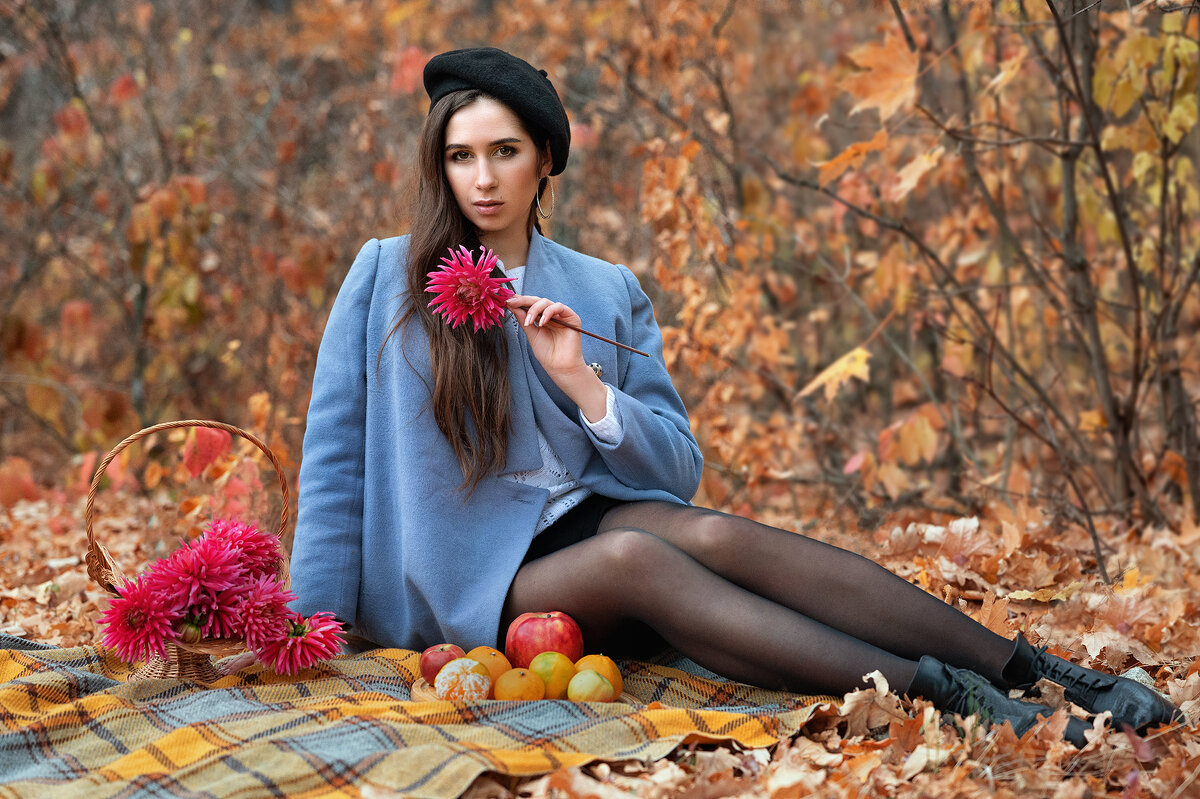 Autumn picnic - Mariya Miroshnichenko