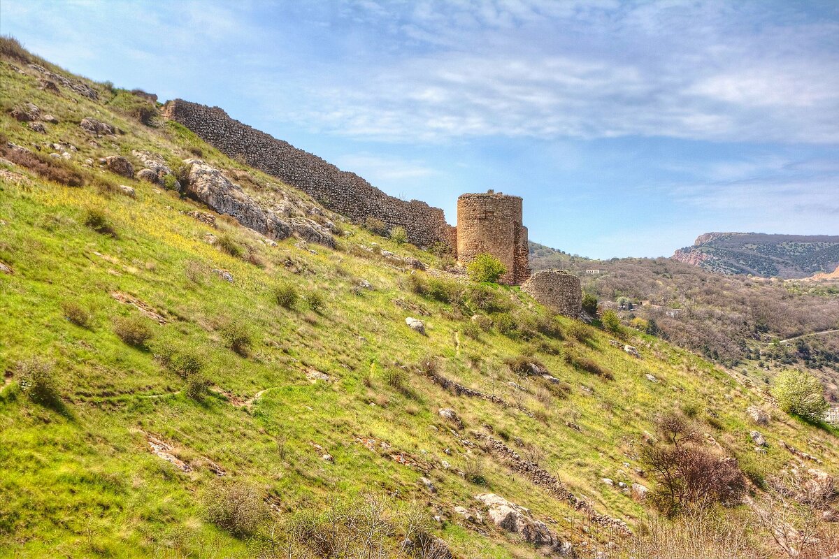 Руины крепости Чембало - Константин 