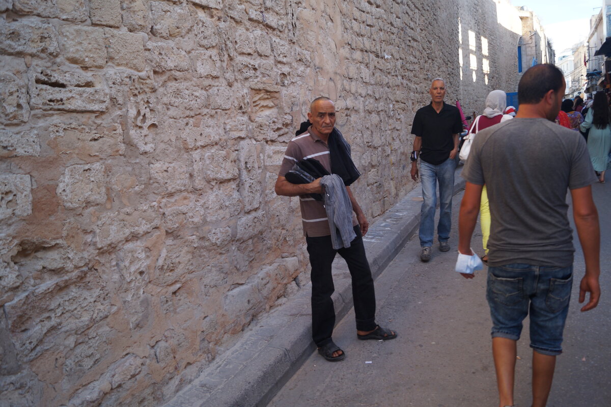 торговля у стен медина в  Сусе .Тунис - Серж Поветкин