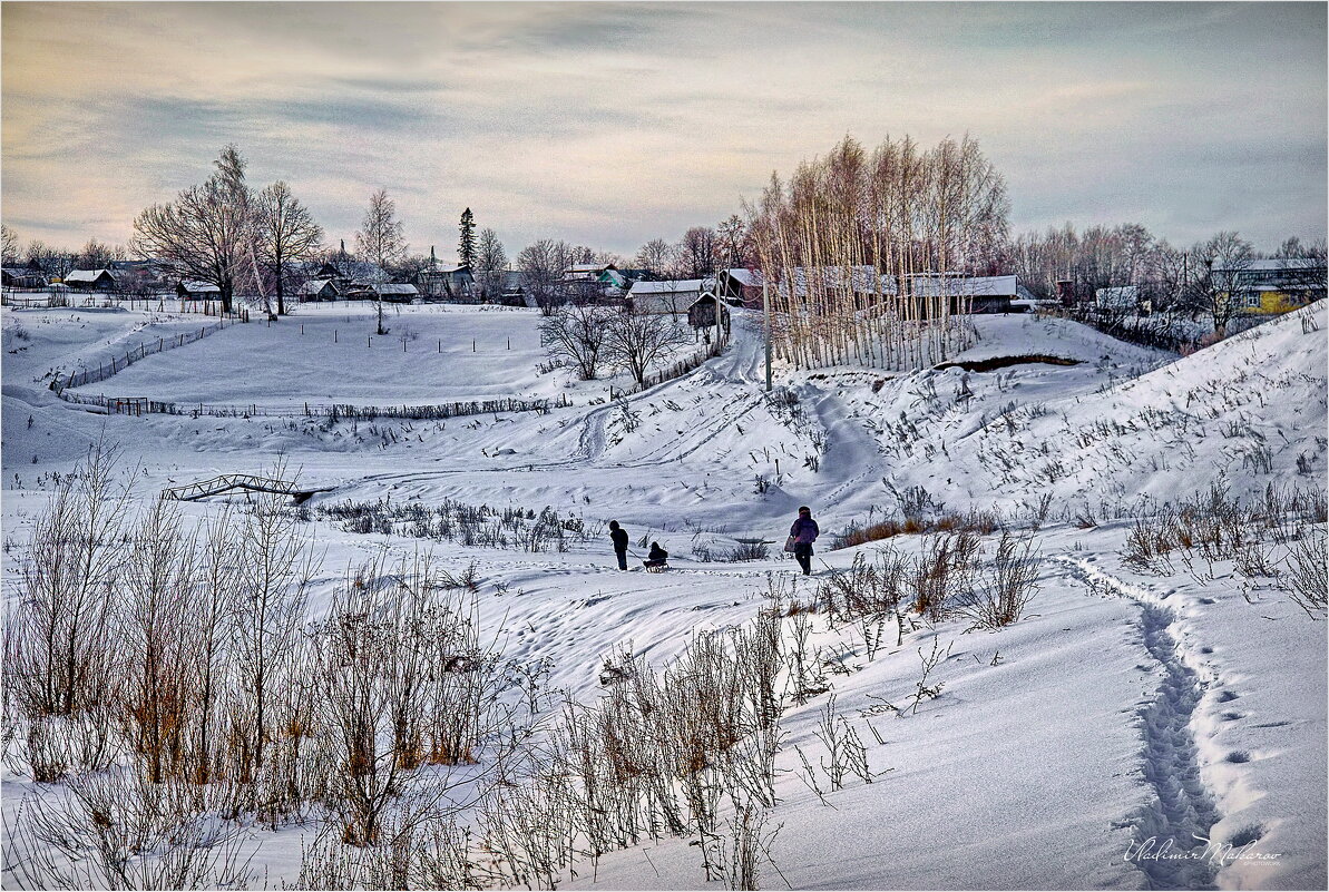 "По свежему снегу"© - Владимир Макаров