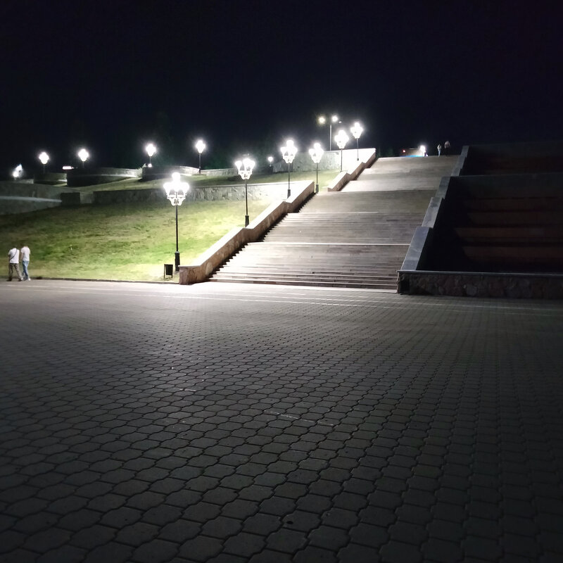 Лестница на набережной Павлодара - Динара Каймиденова