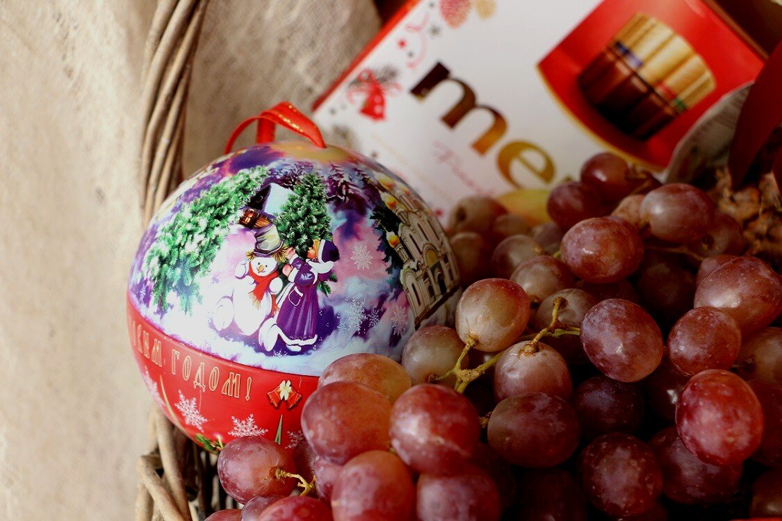 Новогодний чай, Мерси и виноград - Надежд@ Шавенкова