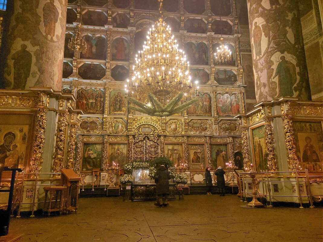 Рождество в большом храме Донского монастыря ( фото с телефона ) - Константин Анисимов