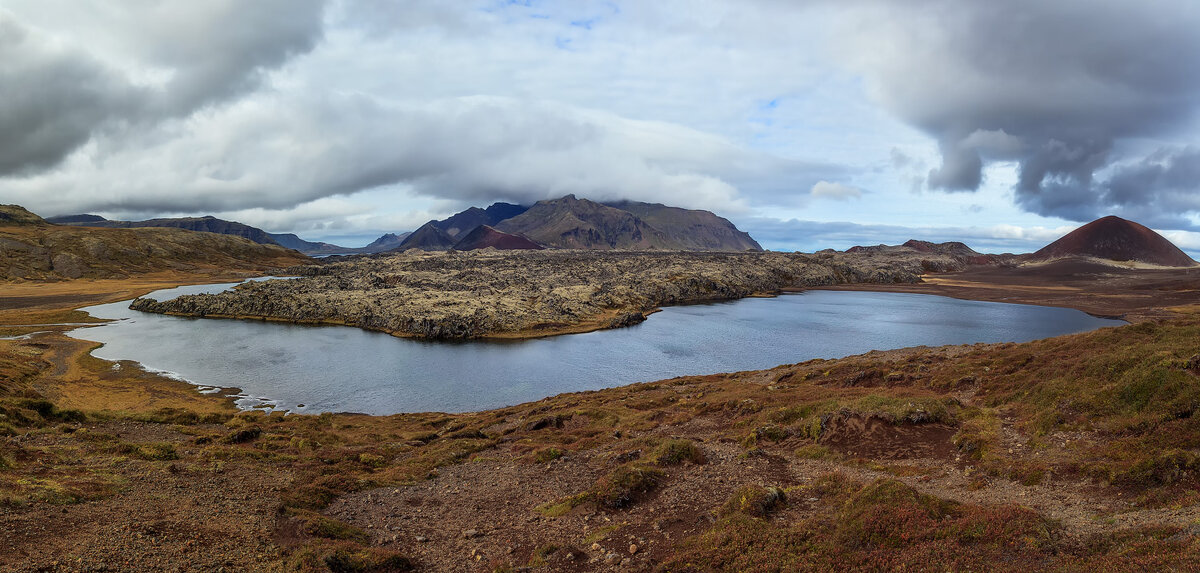 Просторы Исландии...(панорама из 8 кадров). - Александр Вивчарик