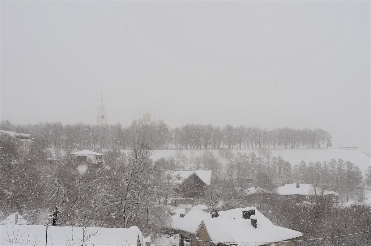 А снег идет... - Андрей Зайцев