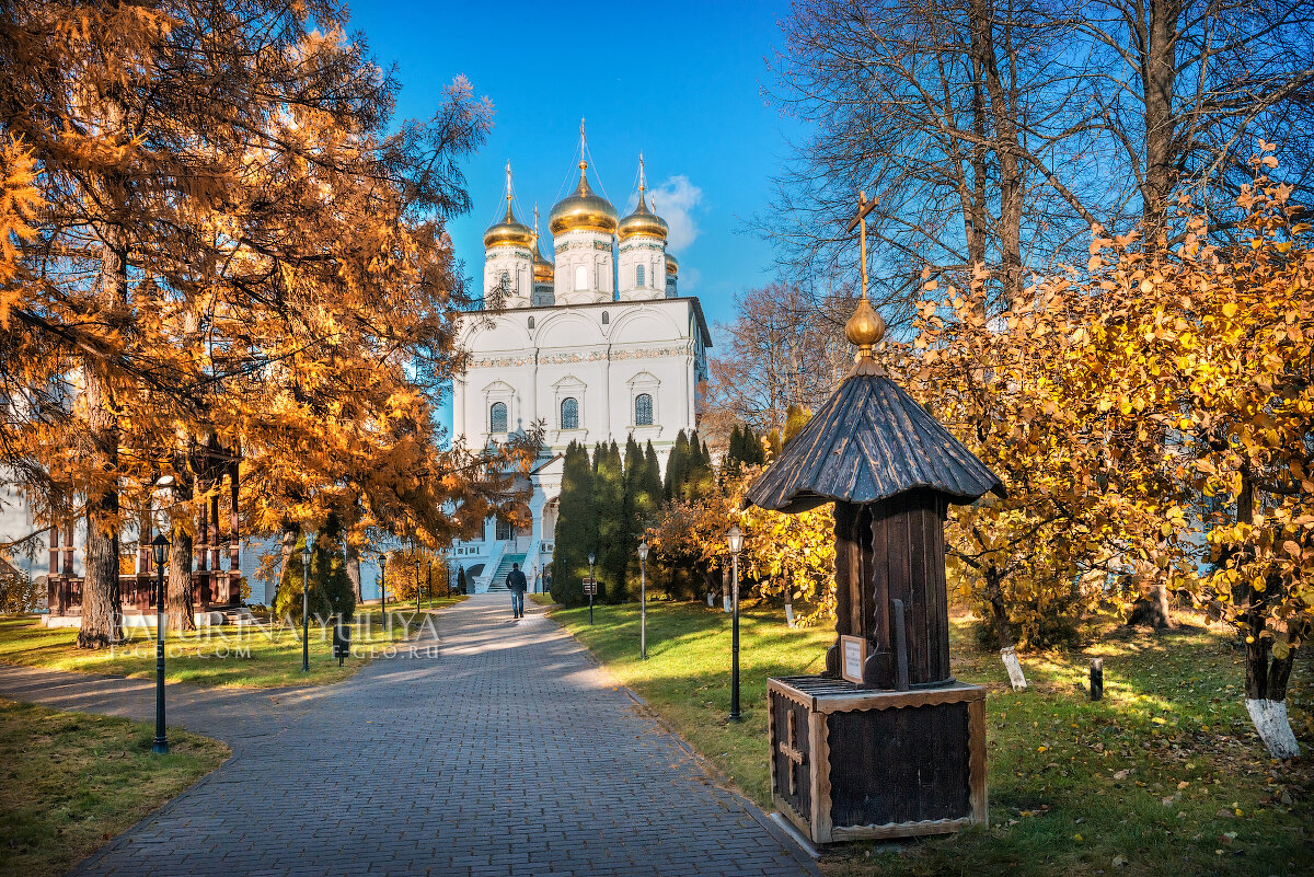 Монастырь в Теряево - Юлия Батурина