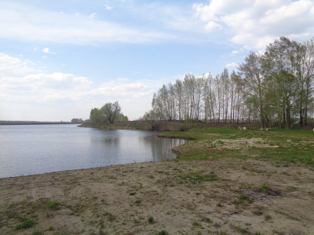 Небольшое озеро - Андрей Макурин