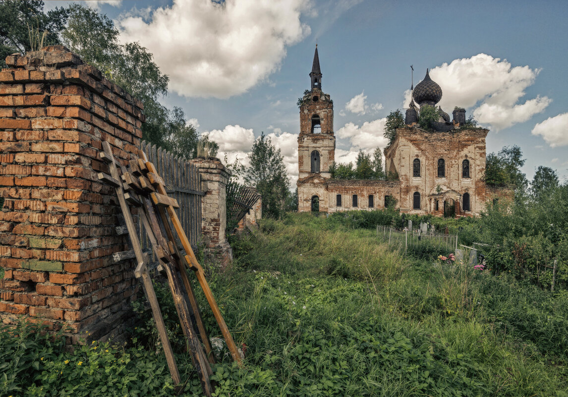 Старое кладбище - Сергей 