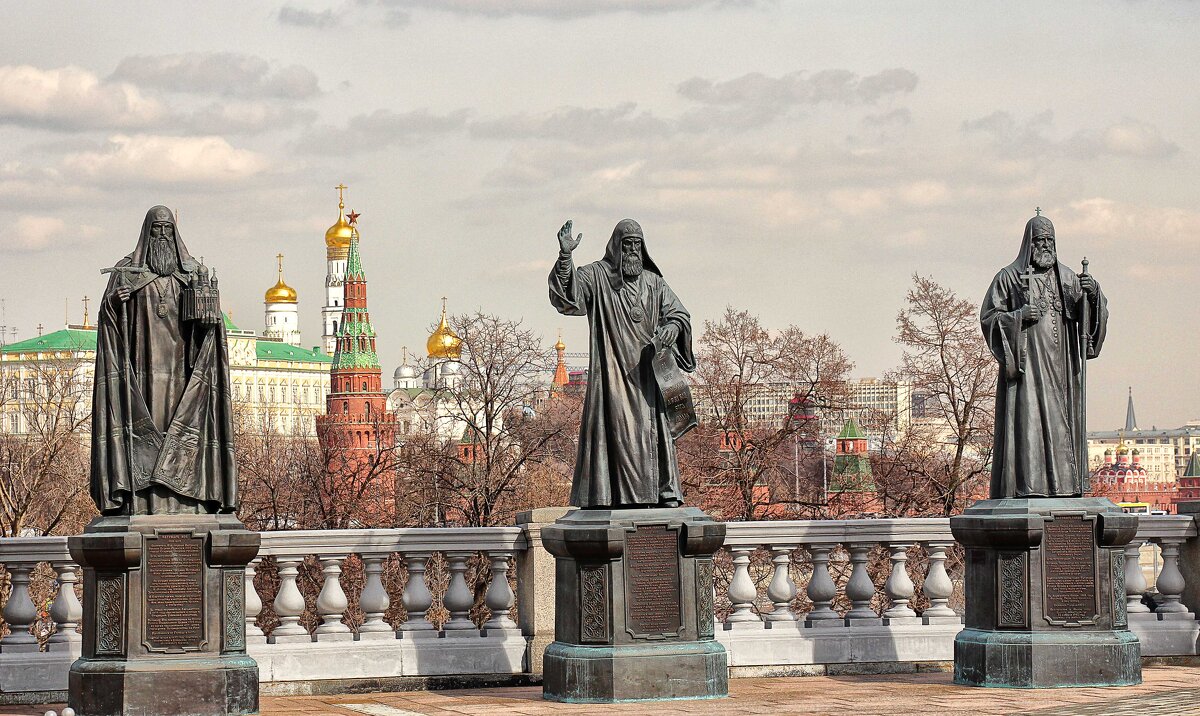 Памятники Патриархам - Nina Karyuk