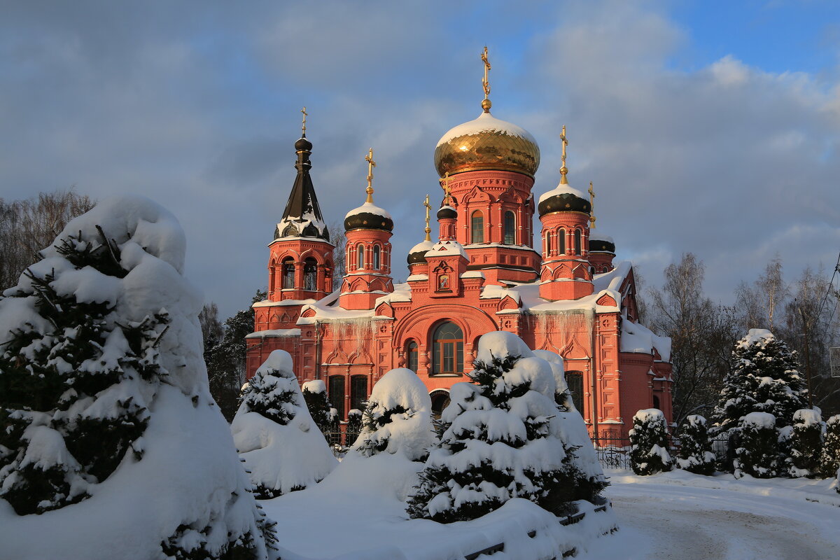 Храм  Илии Пророка в Изварино (Новая Москва) - Ninell Nikitina