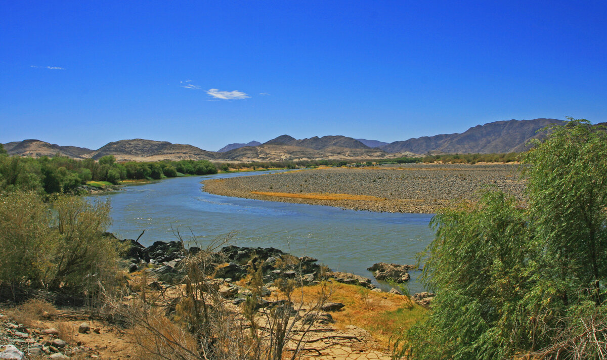 Оранжевая река. Граница Намибии и ЮАР. - Зуев Геннадий 