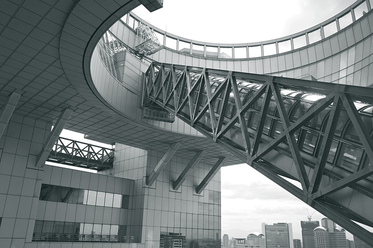 Конструкция эскалатора Небоскреба Умэда Umeda Sky Building Осака Япония - wea *