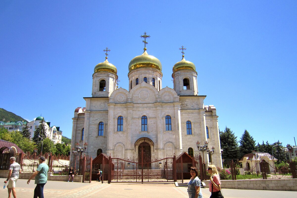 Главный храм Пятигорска - Елена (ЛенаРа)