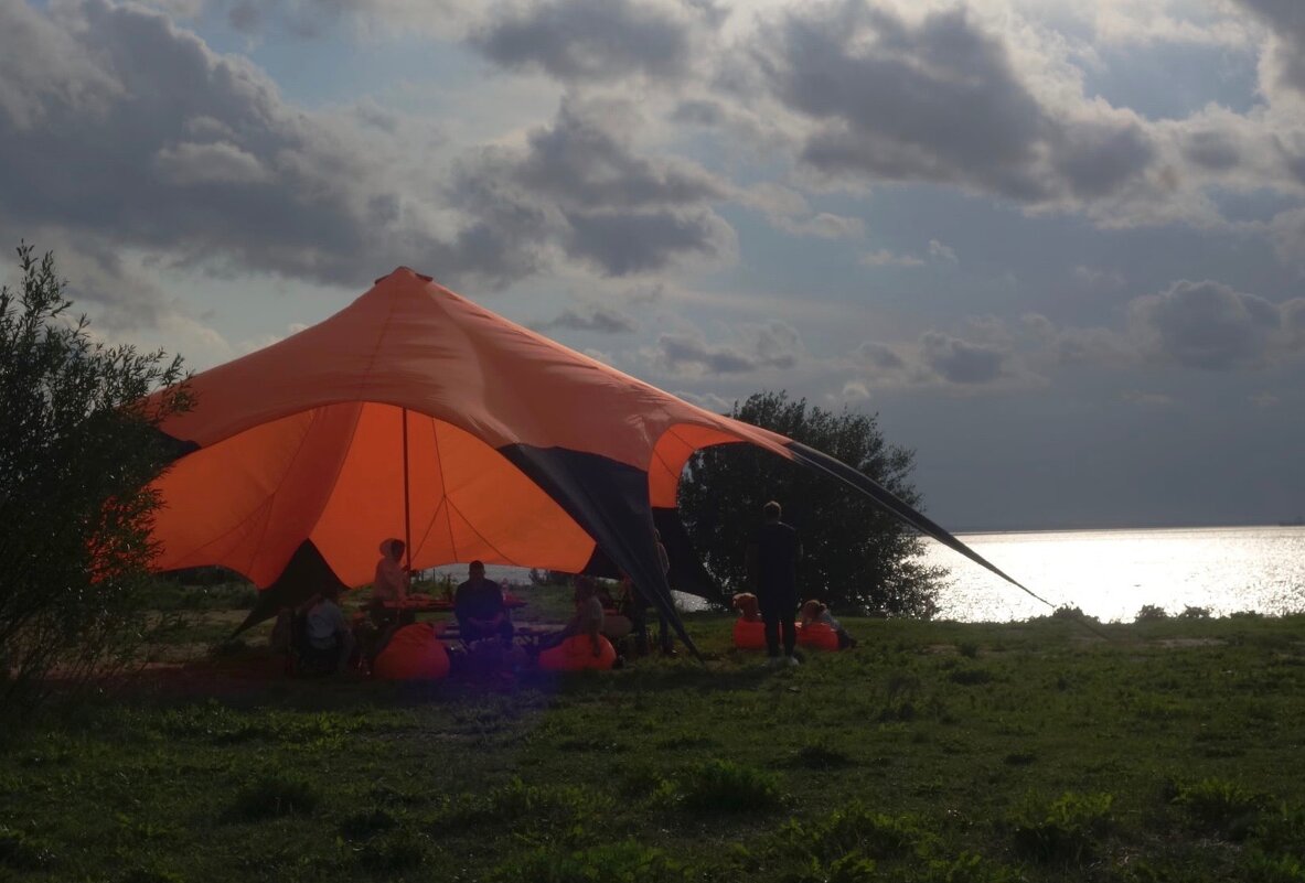 палатка на Канонерском острове - Елена 