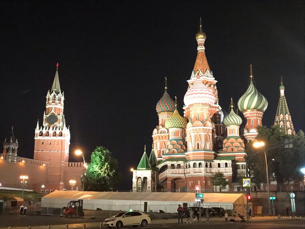 Москва - древний город с богатейшей историей. - ЛЮДМИЛА 