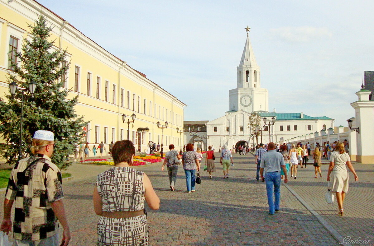 Идем к Спасской башне - Raduzka (Надежда Веркина)