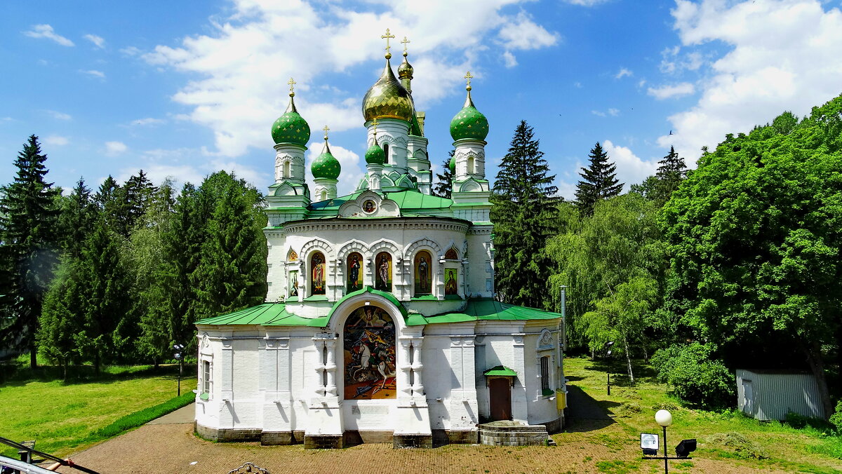 Церковь....Церковь — культовое сооружение, предназначенное для собрания христиан - Ivan Vodonos