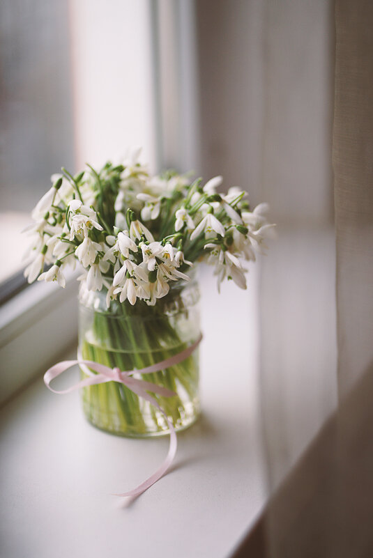 Как нежны в наряде белом эти скромные цветы! - Liliya 