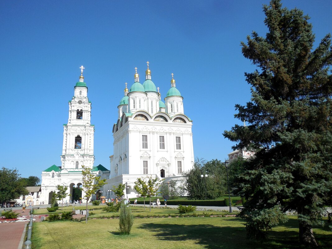 Успенский собор в Астрахани - Надежда 