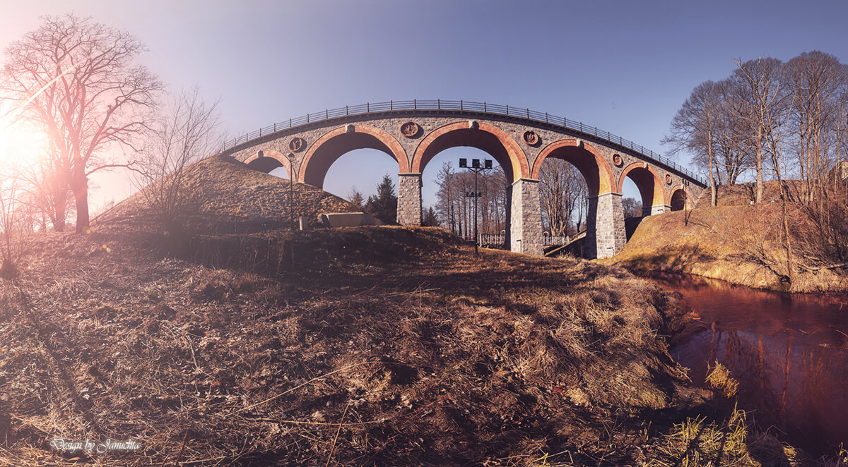 Most kolejowy przez który według legendy nie przejechał  żaden pociąg - Janusz Wrzesień