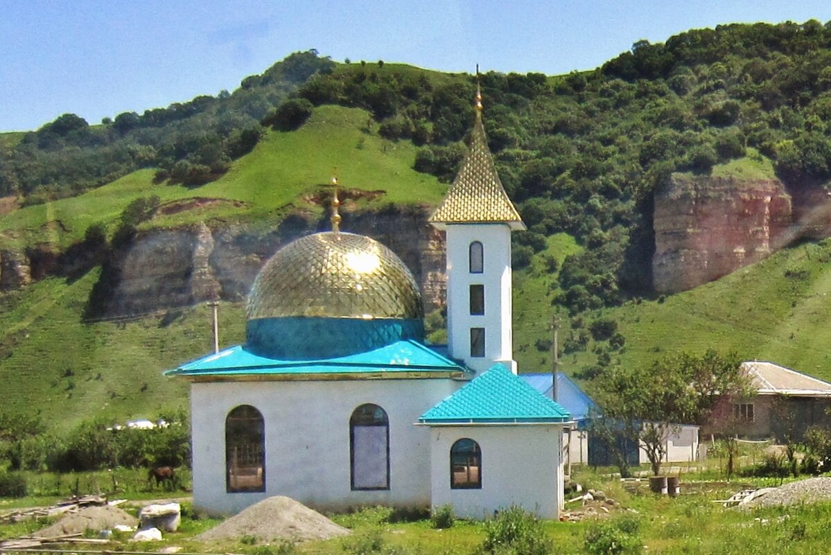 В поселке  Усть-Джегута - Елена (ЛенаРа)