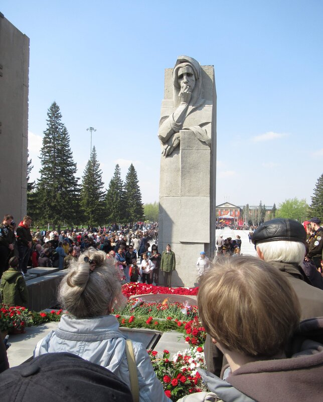 Вечный Огонь. Монумент Славы - Андрей Макурин