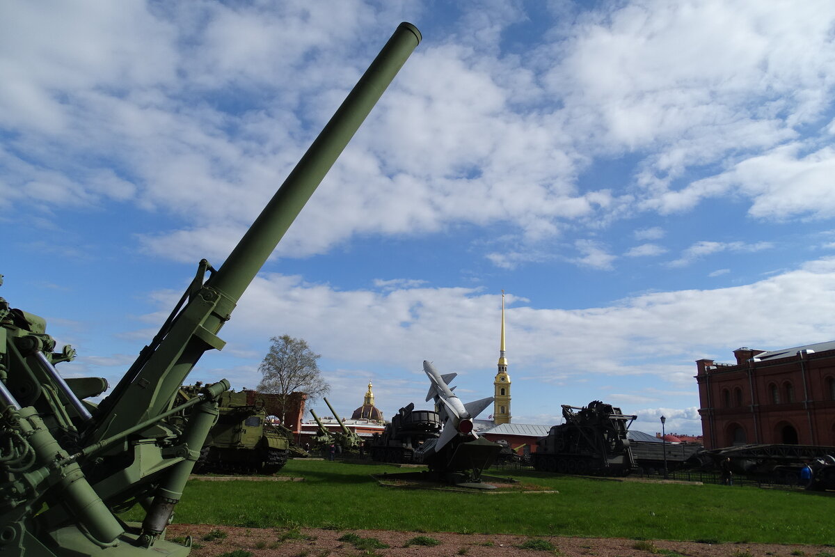 Военно-исторический музей артиллерии, инженерных войск и войск связи - Anna-Sabina Anna-Sabina
