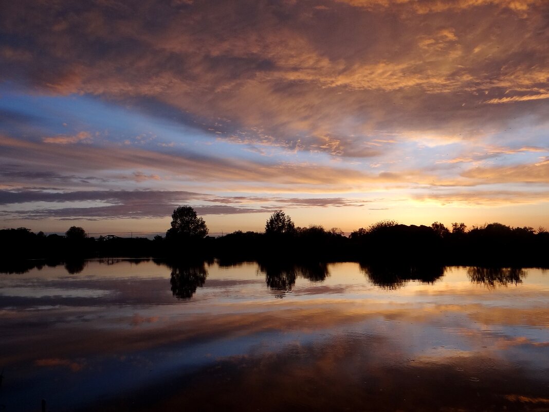 Закат, отражение в реке - Антонина Гугаева