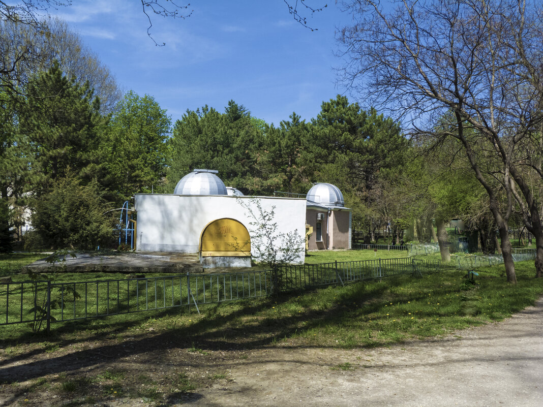 Обсерватория в детском  парке - Валентин Семчишин