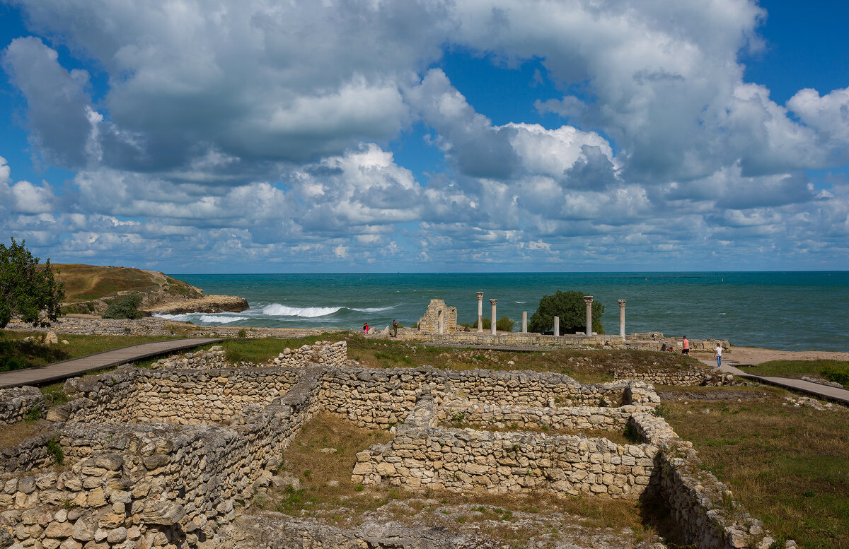 Херсонес в лучах солнца