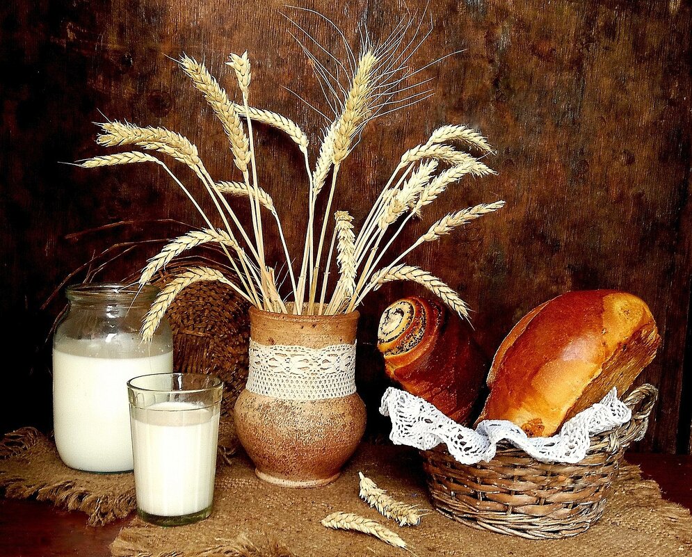 Не забывайте, что «Отче наш» начинается с просьбы о хлебе насущном. ...... - TAMARA КАДАНОВА