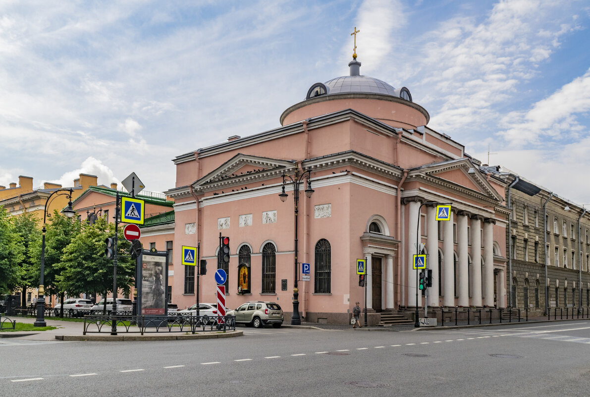 Церковь всех скорбящих поблизости от метро "Чернышевская" - Стальбаум Юрий 