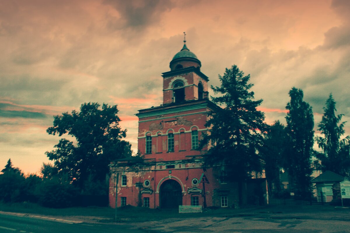 Надвратный храм с колокольней - Сергей Кочнев