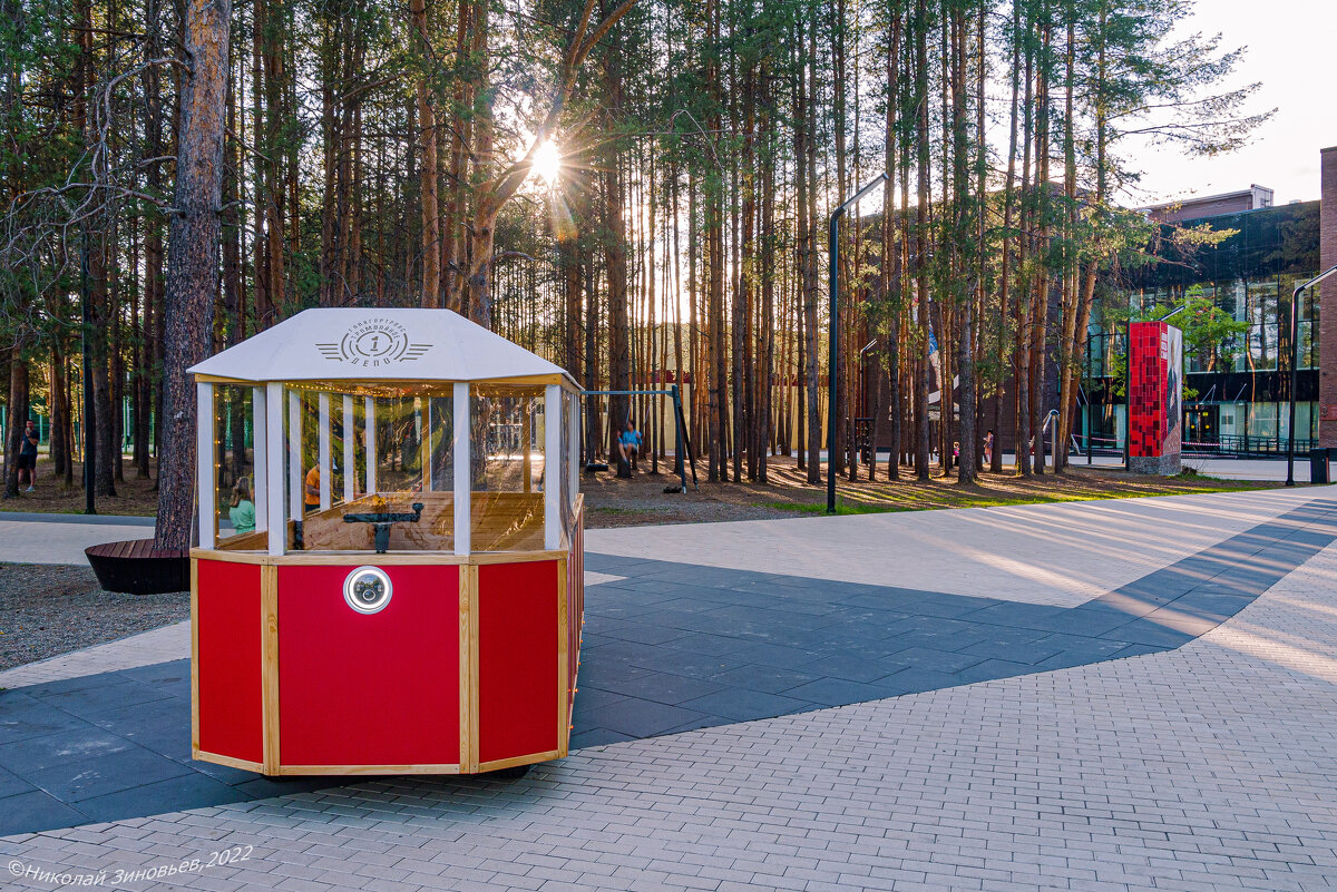 Ухтинский трамвайчик для детей в Детском парке) Это что-то новое) - Николай Зиновьев