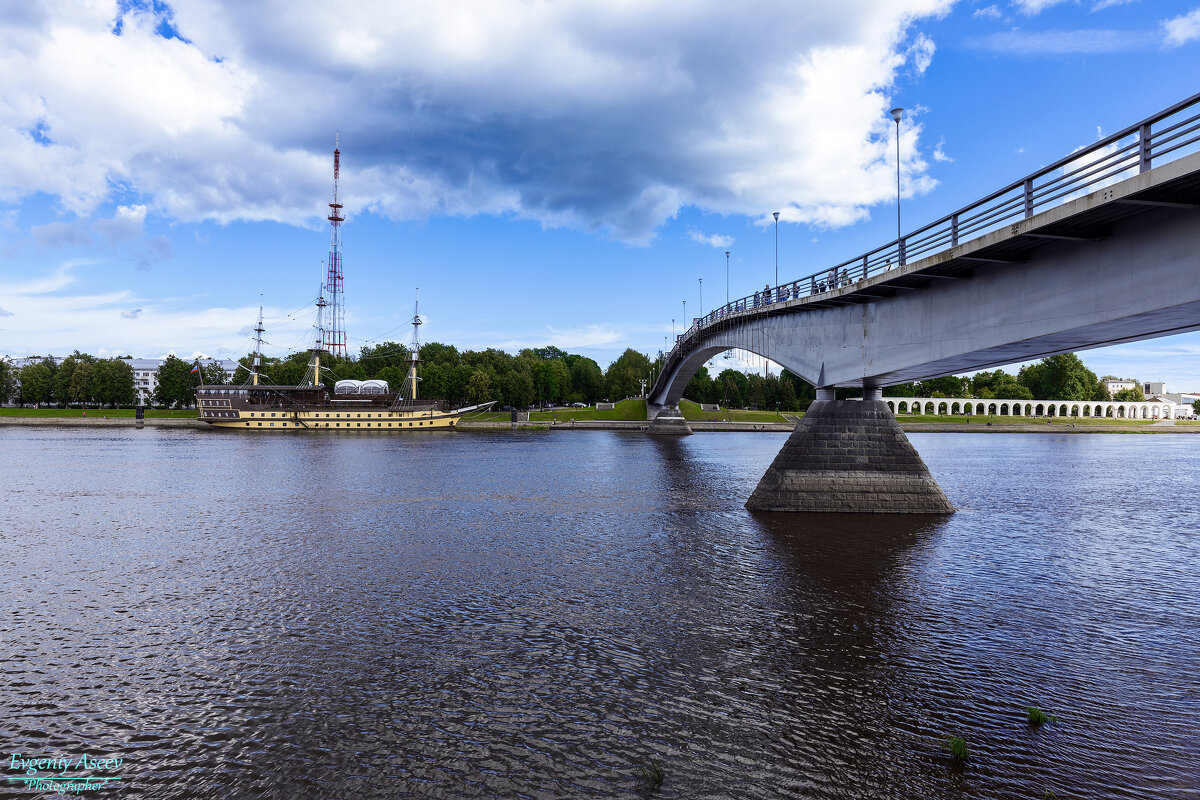 Виды Великого Новгорода. На Волхове-реке - Евгений 