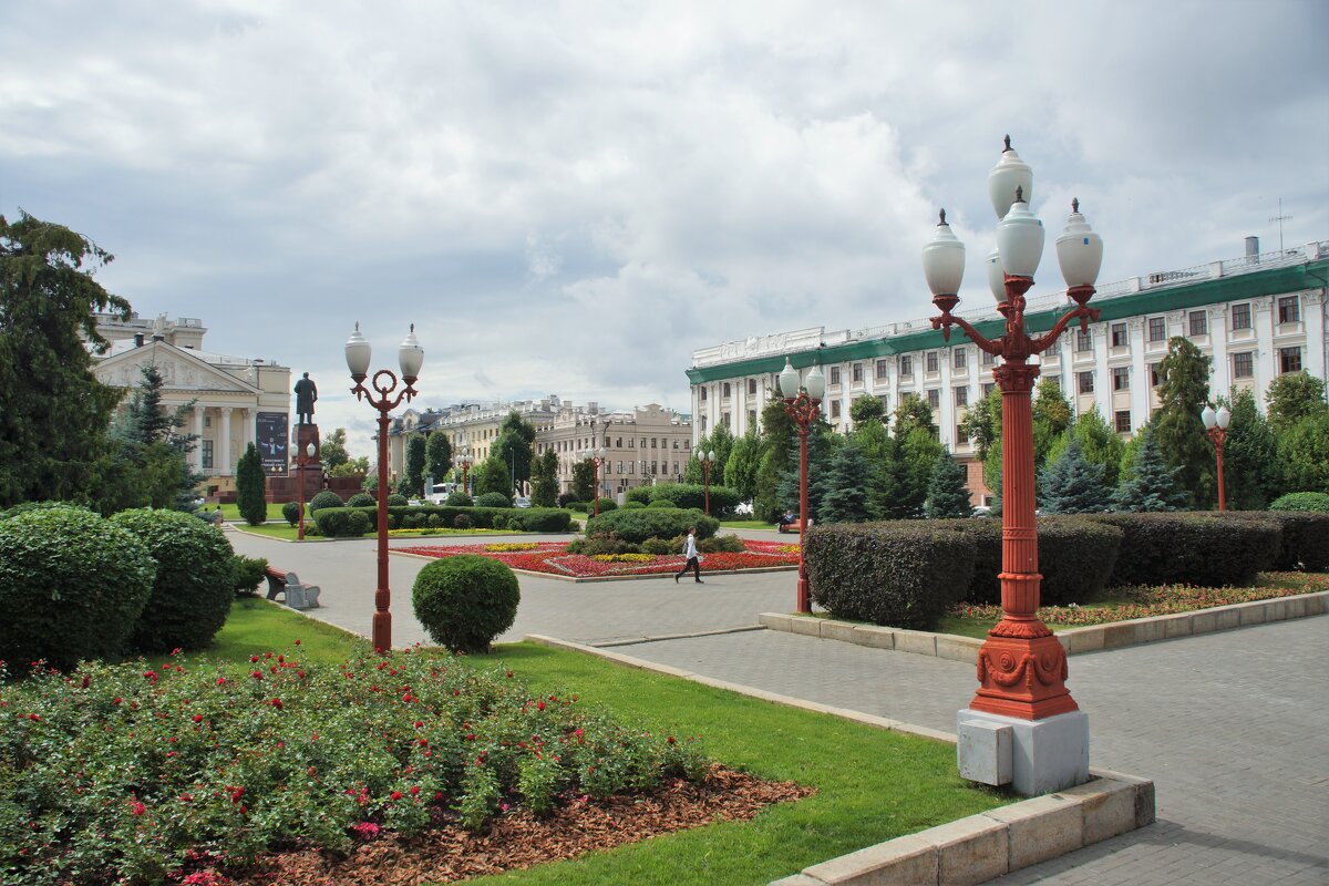 Парк у площади Свободы - Наталья Т
