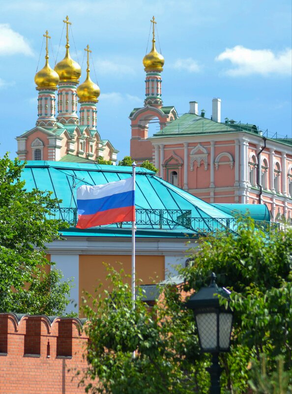 День государственного флага России 2022 - александр 