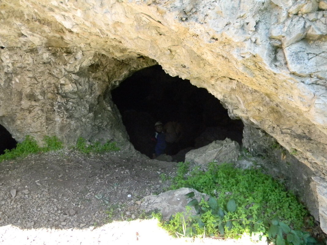 Вход в пещеру - Вера Щукина