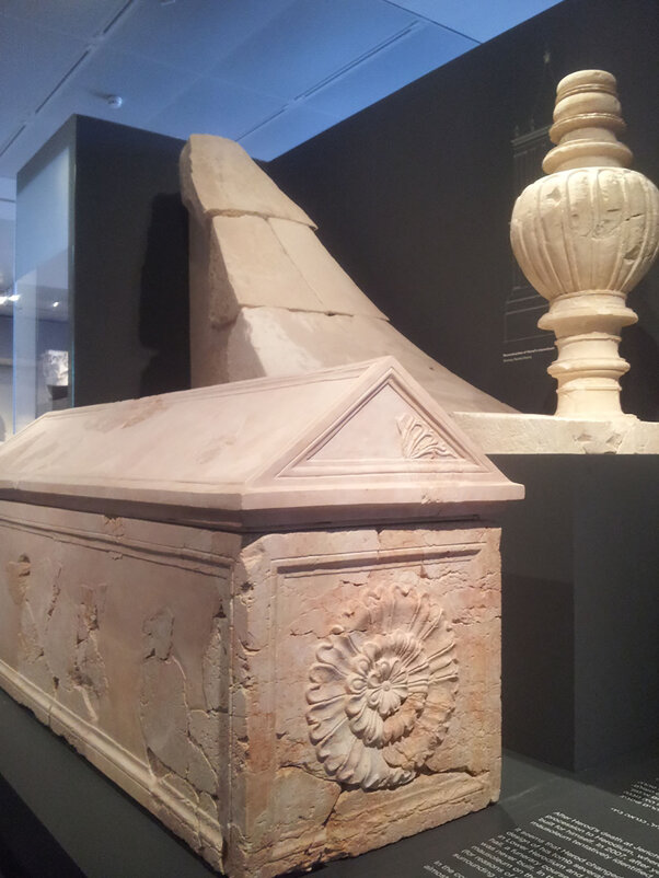 Саркофаг из мавзолея Ирода Великого - Гала 