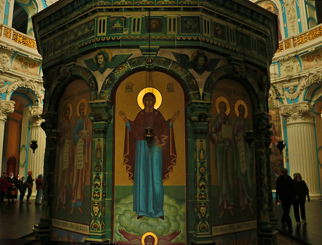 В храме Ново-Иерусалимского монастыря - Светлана 