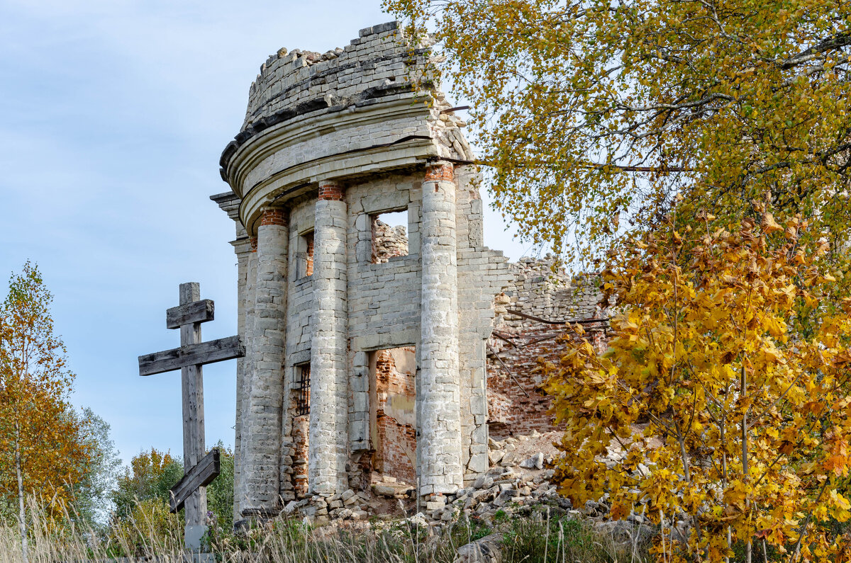 Разрушенная церковь на Пятой горе - Ирина Смирнова