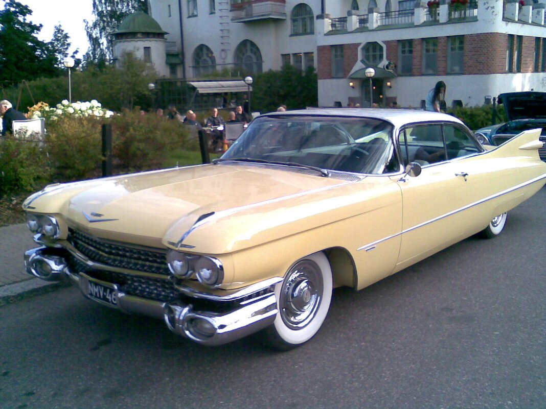 Cadillac DeVille Coupe 1959 модельного года. - Валерий Новиков