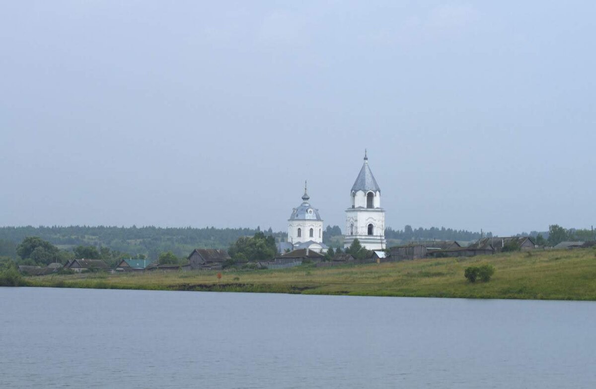 В области - Олег Денисов