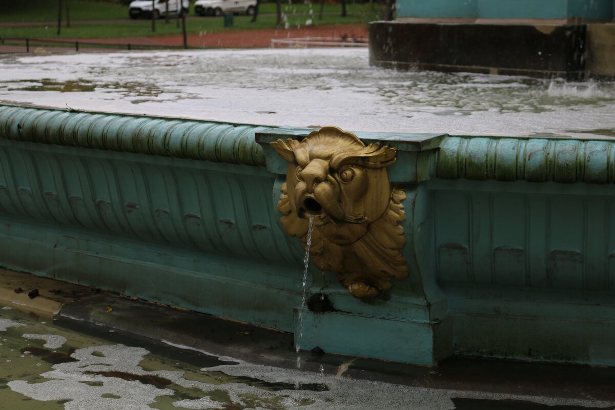 Фрагмент фонтана в парке Эдинбурга - Ольга 