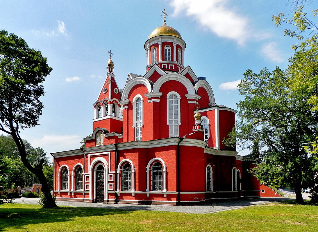 Благовещенский храм в Петровском парке - Вера 