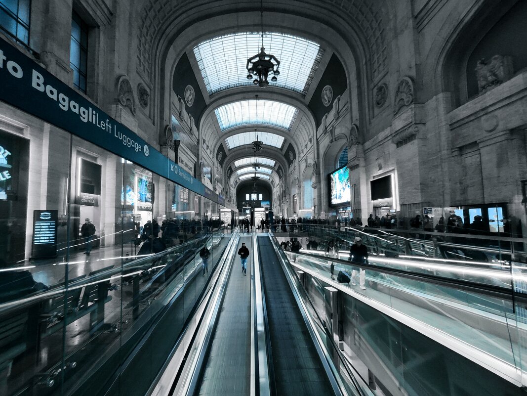 Milano Centrale Милан Италия Центральный железнодорожный вокзал - wea *