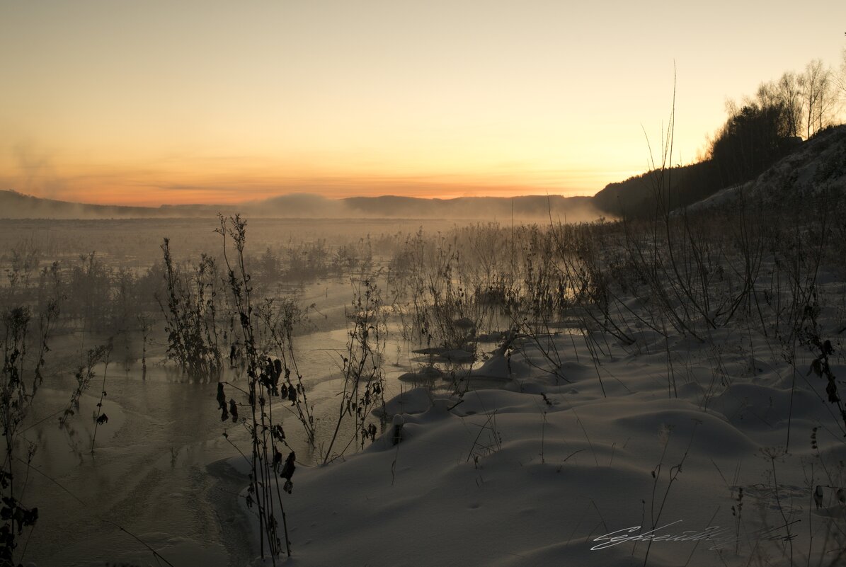 Зимним утром на берегу Ангары - Сергей Шаврин