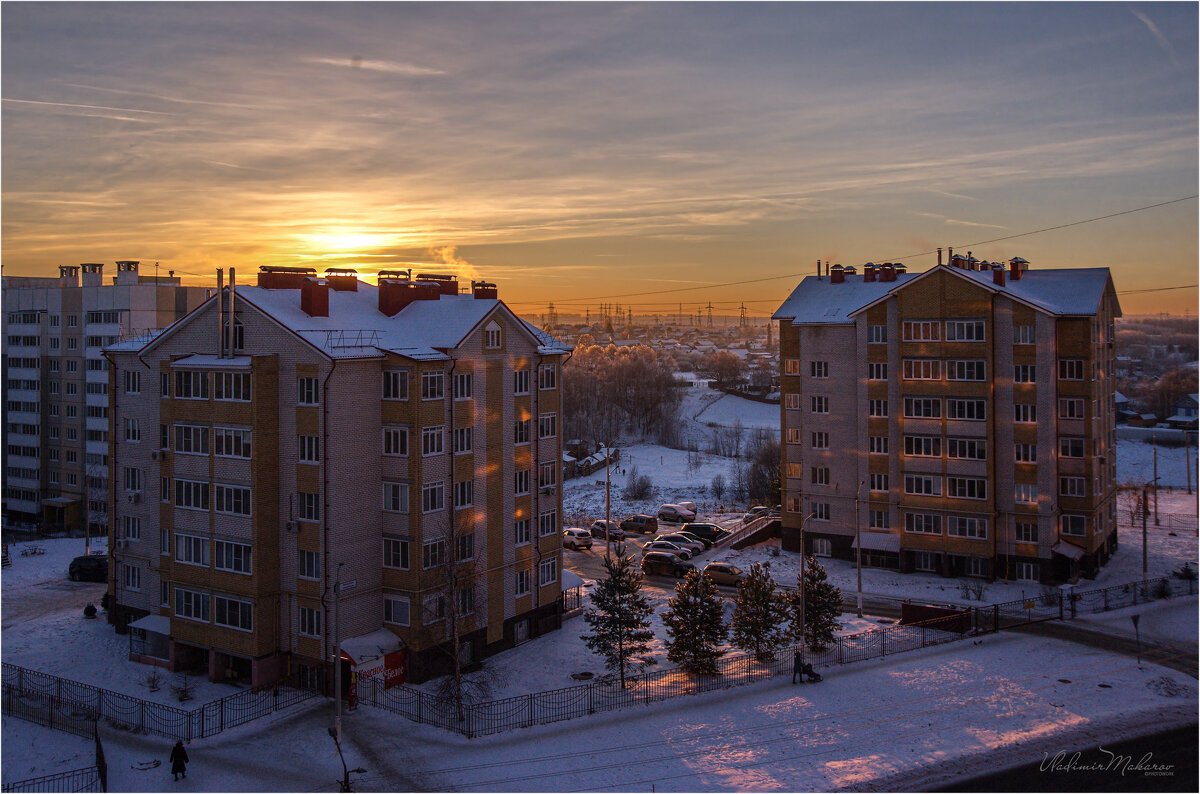 "Зимние блики заката. Окраина"© - Владимир Макаров