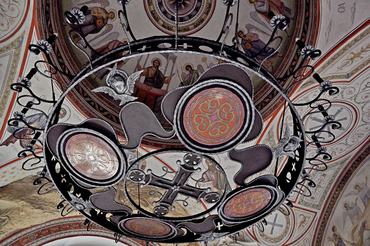Купол скального Свято-Климентовского монастыря.Севастополь. - Vladimir Lisunov