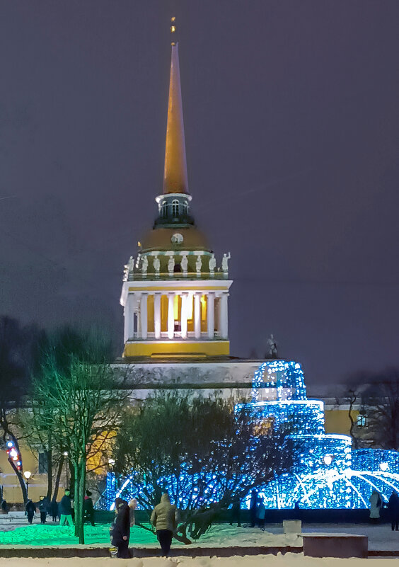 Башня Адмиралтейства в новогоднем антураже - Стальбаум Юрий 